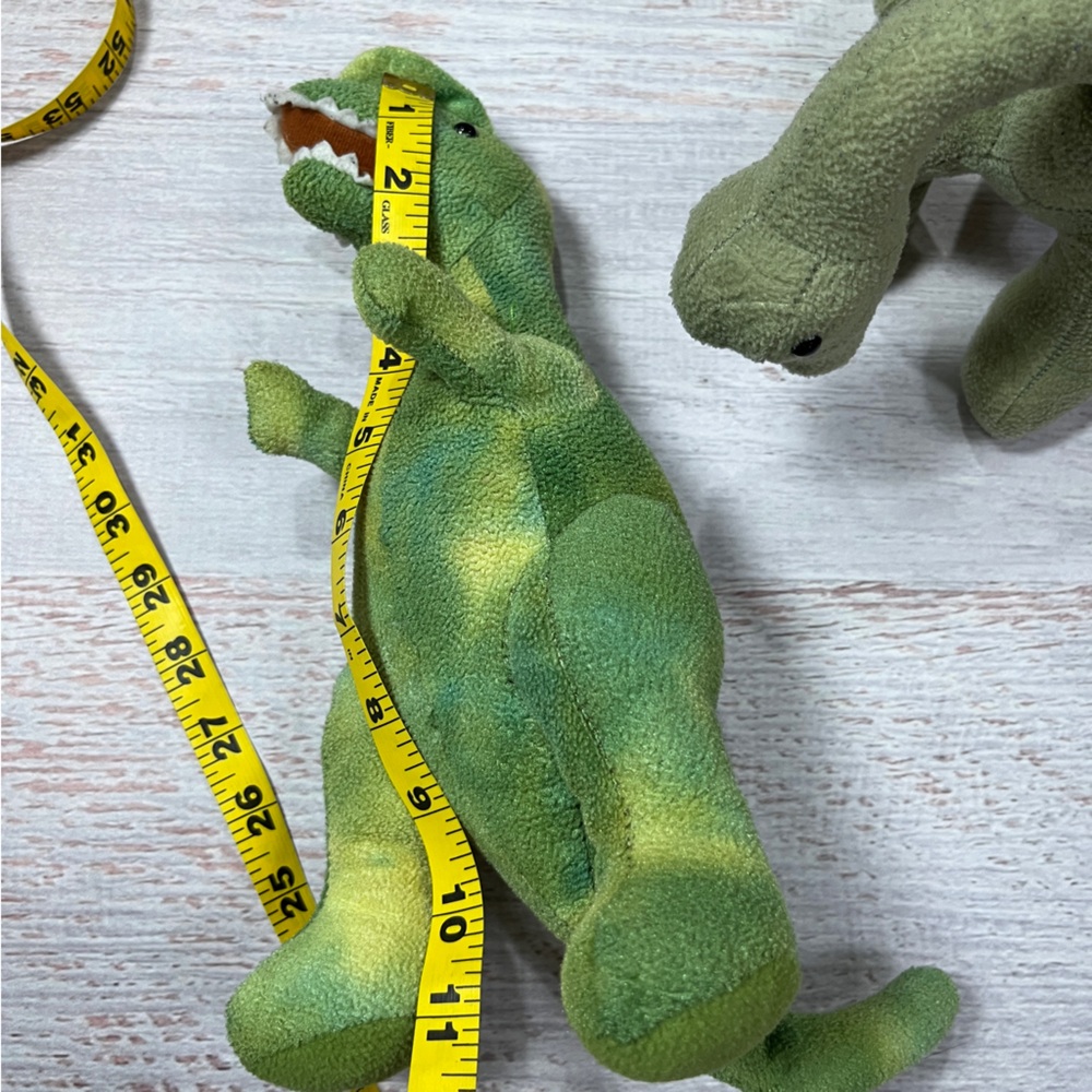 FAO Schwarz Dinosaurs Stuffed Animals with Plush Mountain Cave Carry Bag 7 Dinos - Picture 5 of 14